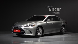 Lexus ES 2024