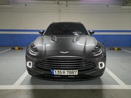 Aston Martin DBX 2021