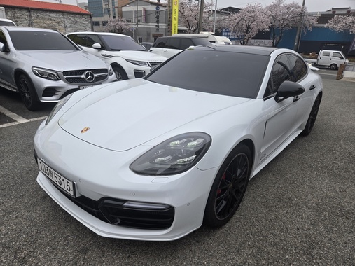 Porsche Panamera 2020