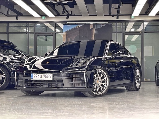 Porsche Panamera 2024