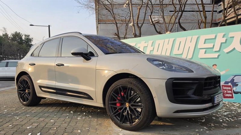 Porsche Macan