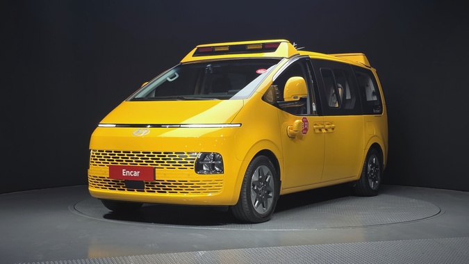 Hyundai Staria 2024
