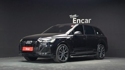 Audi Q7 2021