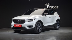 Volvo XC40 2021