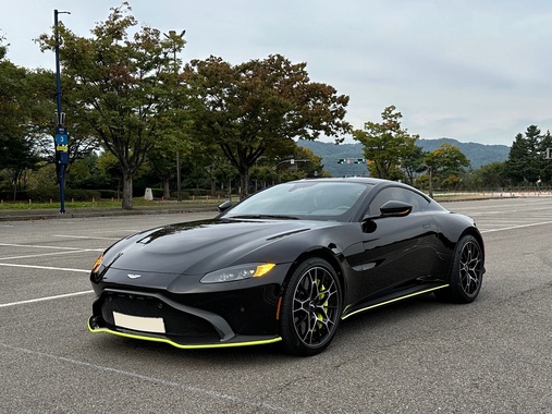 Aston Martin Vantage 2020