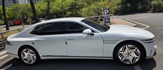 Genesis G90 2023