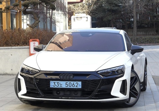 Audi RS e-tron GT 2022