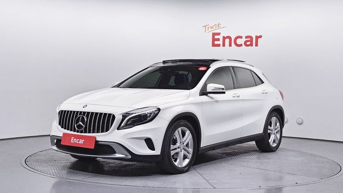 Mercedes-Benz GLA-Class 2016