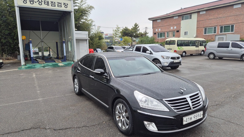 Hyundai Equus