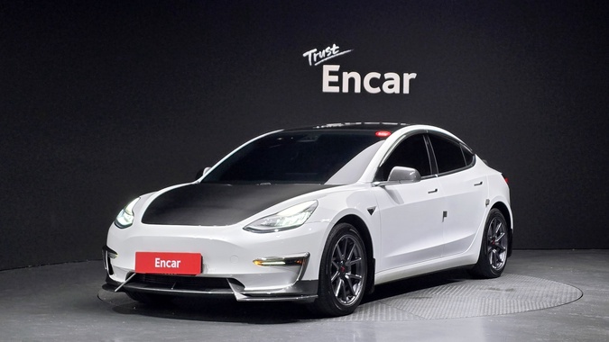 Tesla Model 3 2020
