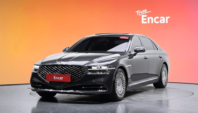 Genesis G90