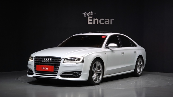 Audi S8 2015