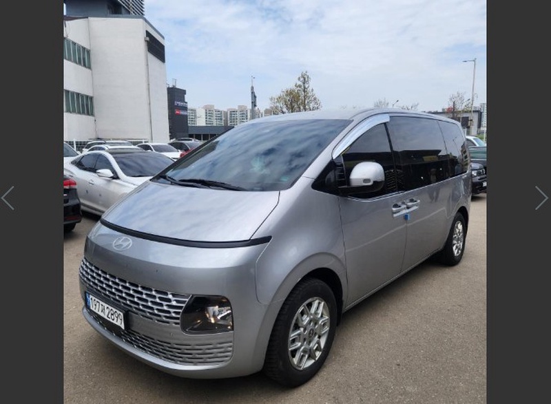 Hyundai Staria