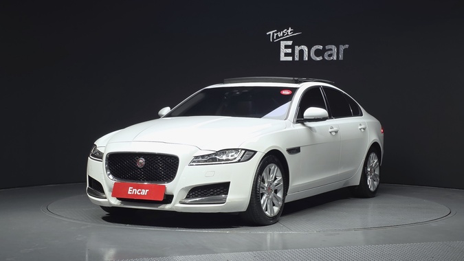 Jaguar XF 2016