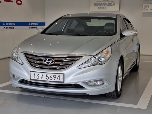 Hyundai Sonata 2010