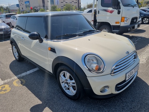 MINI Cooper 2010