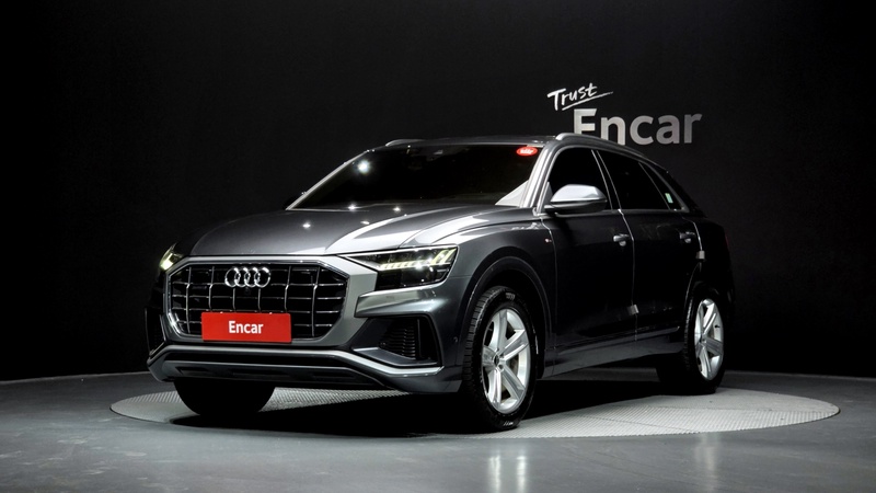 Audi Q8