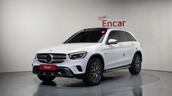 Mercedes-Benz GLC-Class 2021