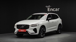 Volvo XC60 2025