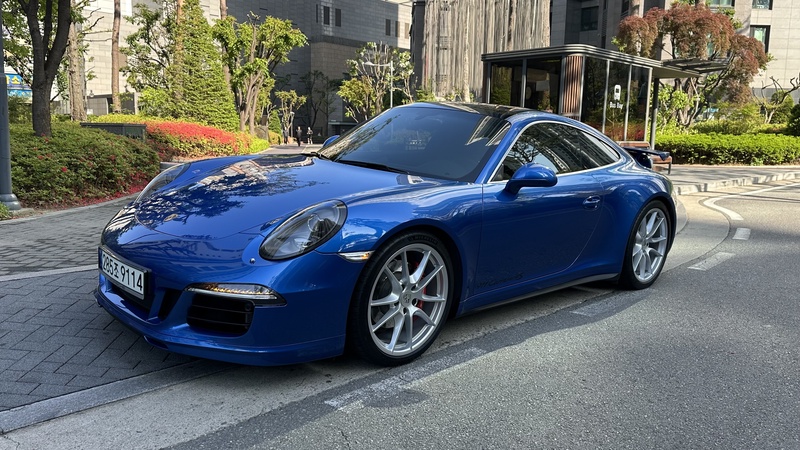 Porsche 911