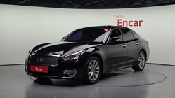Infiniti Q70 2015