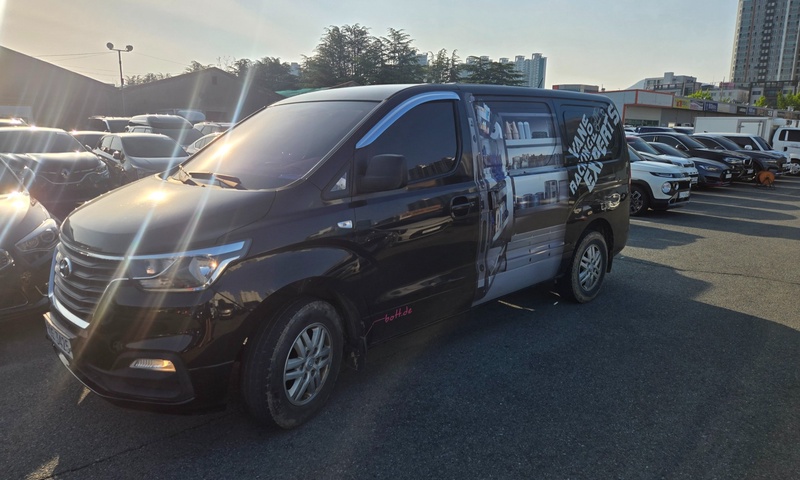 Hyundai Starex