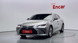 Lexus ES 2018