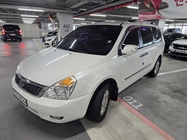 Kia Canival 2012