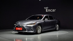 Lexus ES 2019