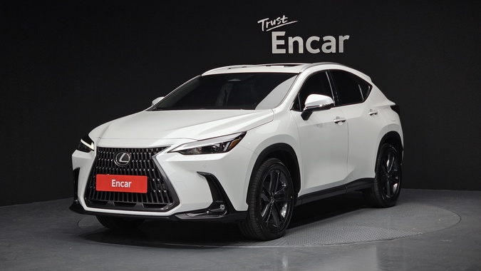 Lexus NX 2024