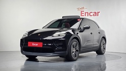 Porsche Macan 2025
