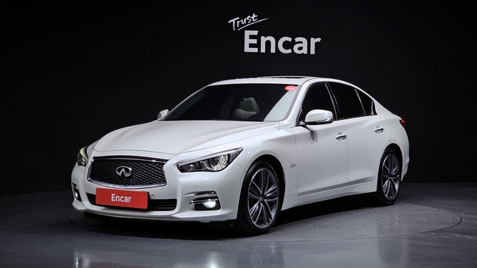Infiniti Q50 2016