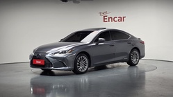 Lexus ES 2020