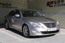 Hyundai Genesis 2012