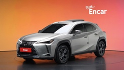 Lexus UX 2024