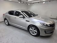 Kia K5 2011