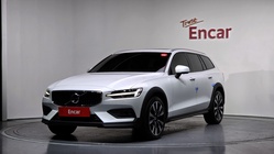 Volvo V60 2022