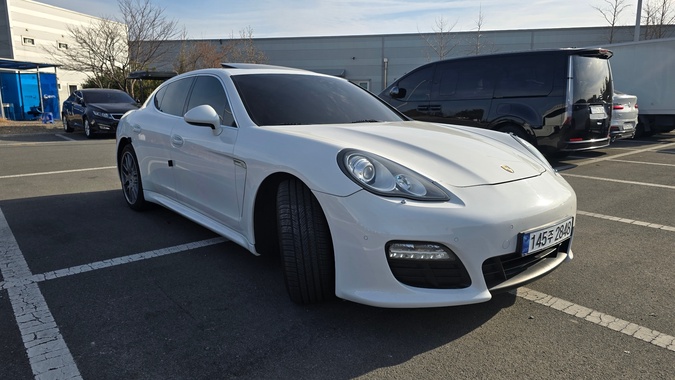 Porsche Panamera 2011