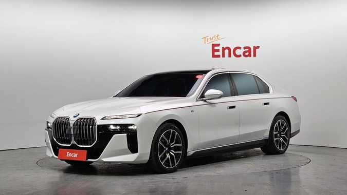 BMW i7 2023