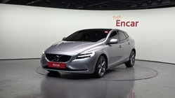 Volvo V40 2018