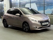 Peugeot 208 2013