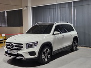 Mercedes-Benz GLB-Class 2023