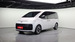 Hyundai Staria 2024