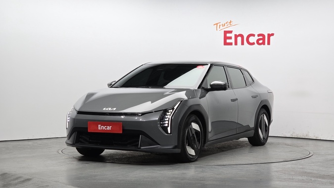 Kia EV4 2025