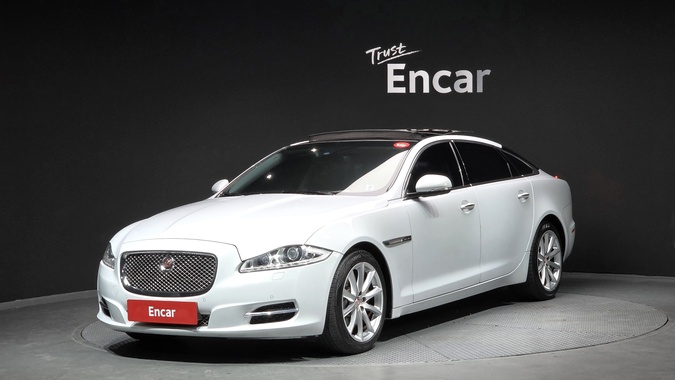 Jaguar XJ 2015
