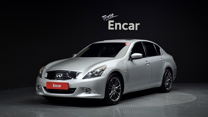 Infiniti G 2010