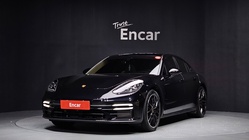 Porsche Panamera 2023