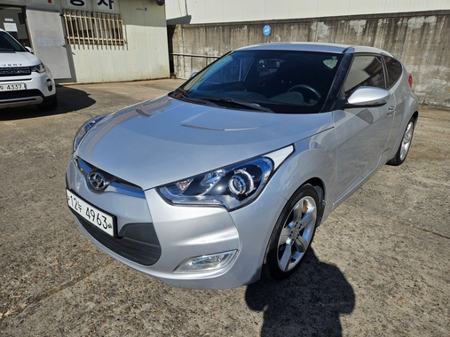 Hyundai Veloster 2011