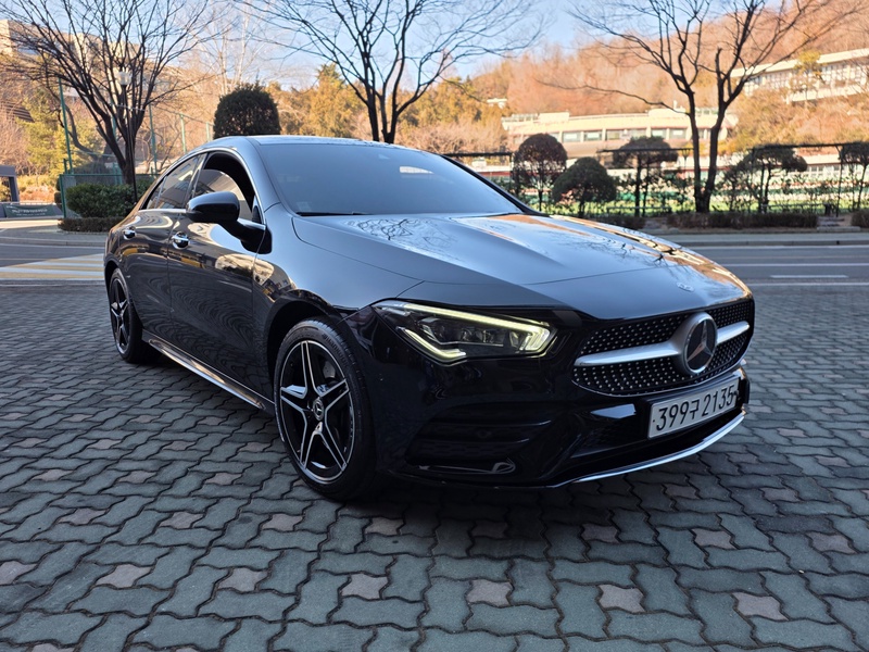 Mercedes-Benz CLA-Class