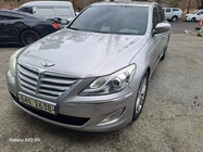 Hyundai Genesis 2011
